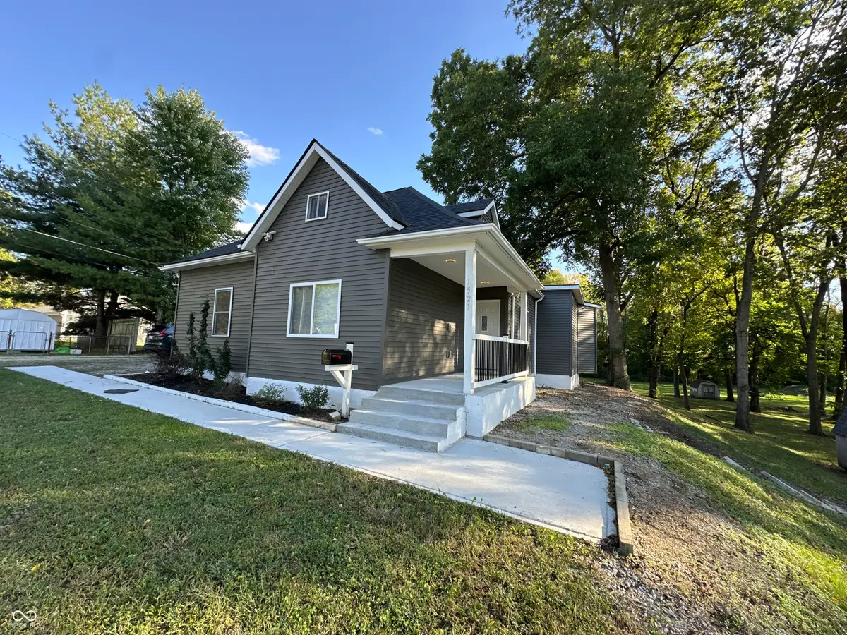 1521 Indiana Avenue, Columbus, IN 47201 - Image #1