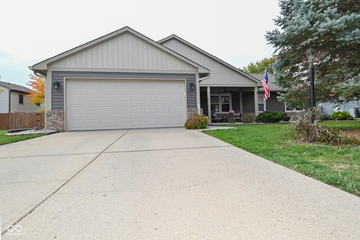 5816 Spring Oaks Way, Indianapolis, IN 46237 - #1