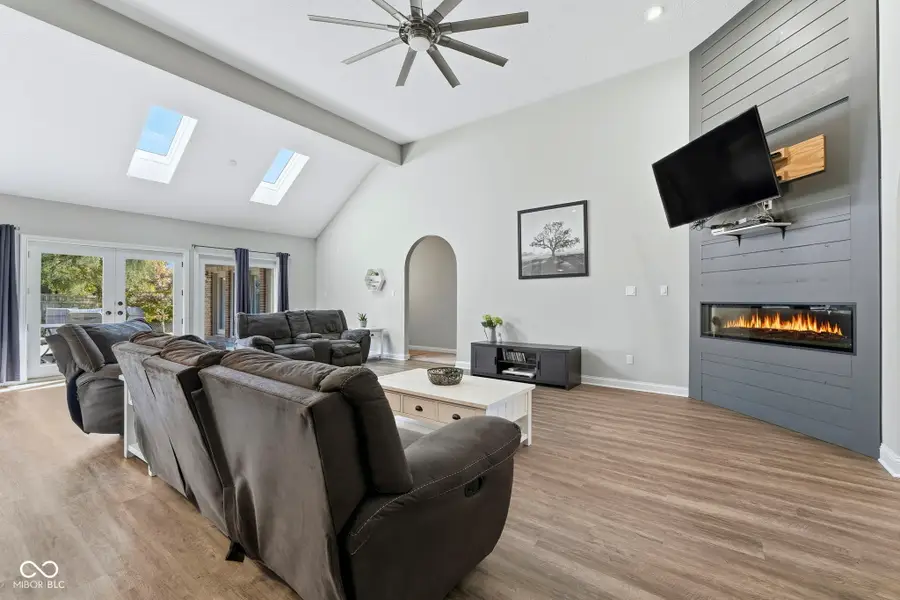 335 Concord Drive E, Danville, IN 46122 - Image #3