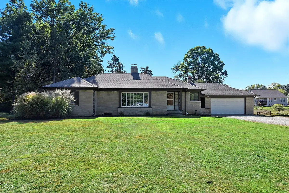 3905 Shelbyville Road, Indianapolis, IN 46237 - Image #1