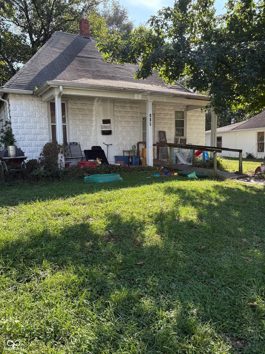 209 S Block Clark Street, Brownstown, IN 47220 - Image #2