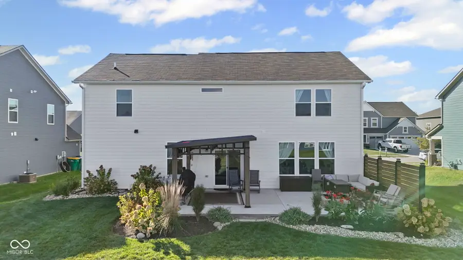 2433 S Copperstone Drive, New Palestine, IN 46163 - Image #3