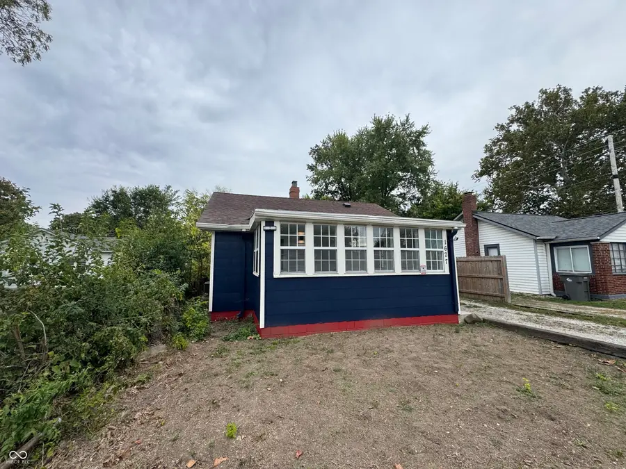 1627 N Berwick Avenue, Indianapolis, IN 46222 - Image #2