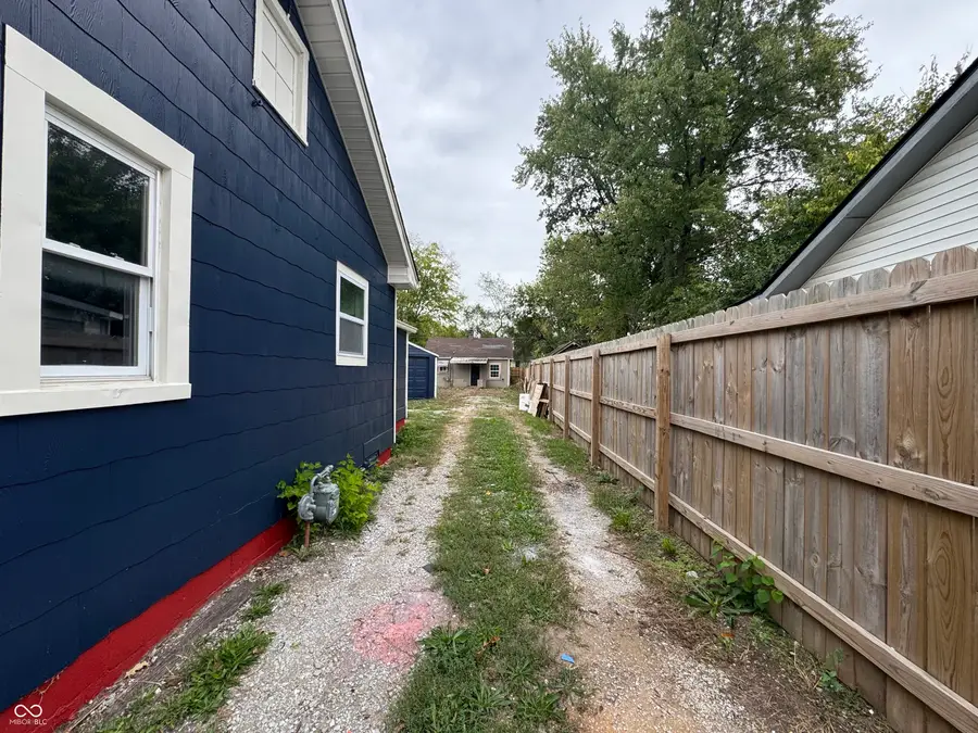 1627 N Berwick Avenue, Indianapolis, IN 46222 - Image #3