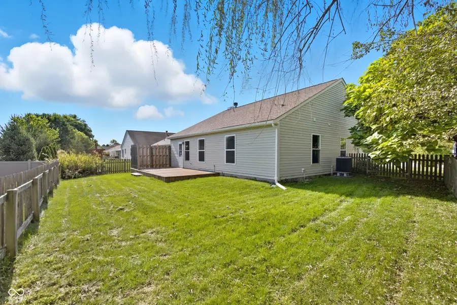 12307 Chiseled Stone Drive, Fishers, IN 46037 - Image #2