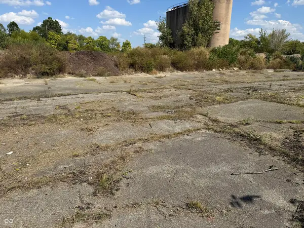 1200 E 26th Street, Anderson, IN 46016