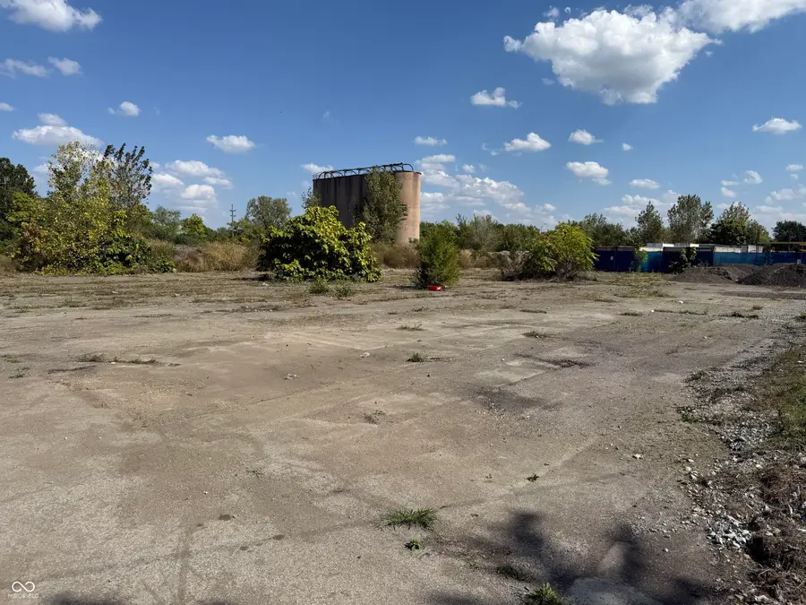 1200 E 26th Street, Anderson, IN 46016 - #2