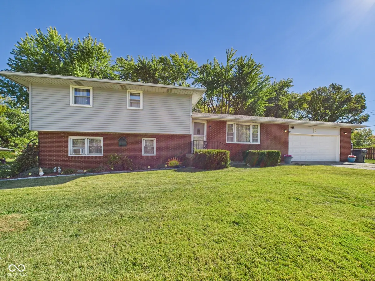 6180 N Akron Drive, Alexandria, IN 46001 - Image #1