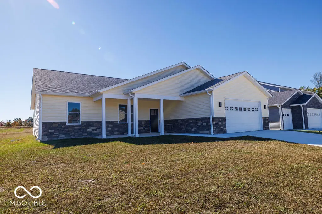 104 Pin Oak Road, Spencer, IN 47460 - Image #1