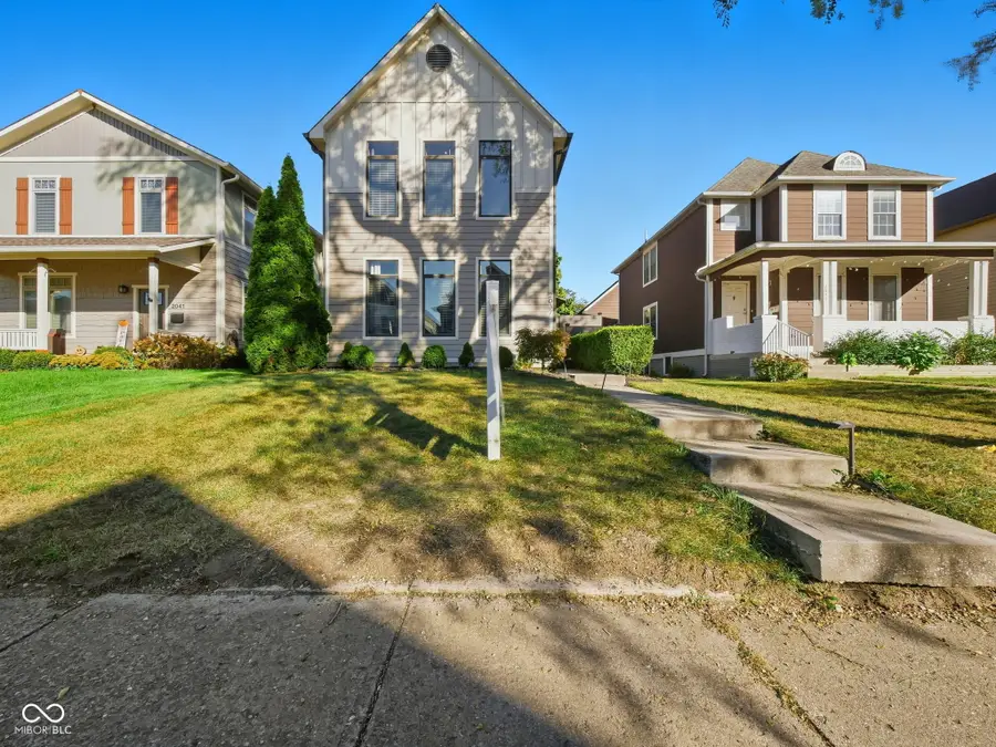 2037 Ruckle Street, Indianapolis, IN 46202 - Image #2