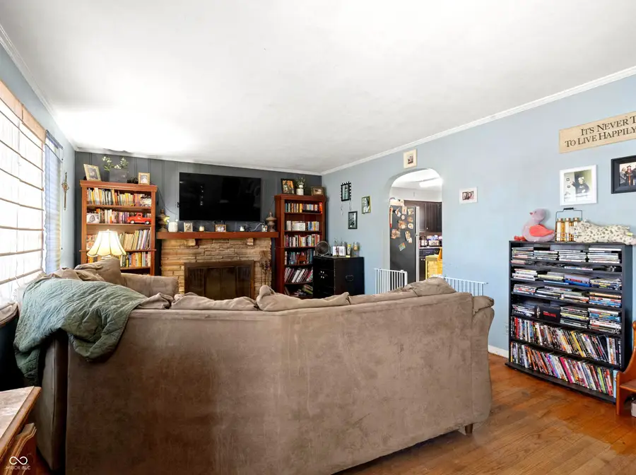 1074 S Avon Avenue, Avon, IN 46123 - Image #3