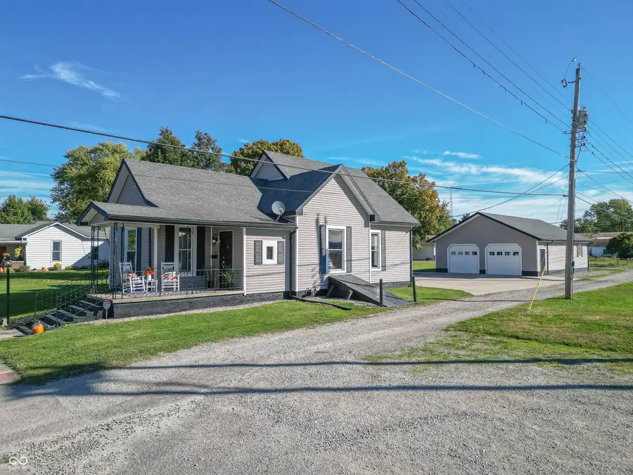 729 Harrison Street, Hope, IN 47246 - Image #2