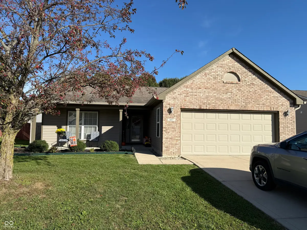 657 Gondola Run, Greenfield, IN 46140 - Image #1