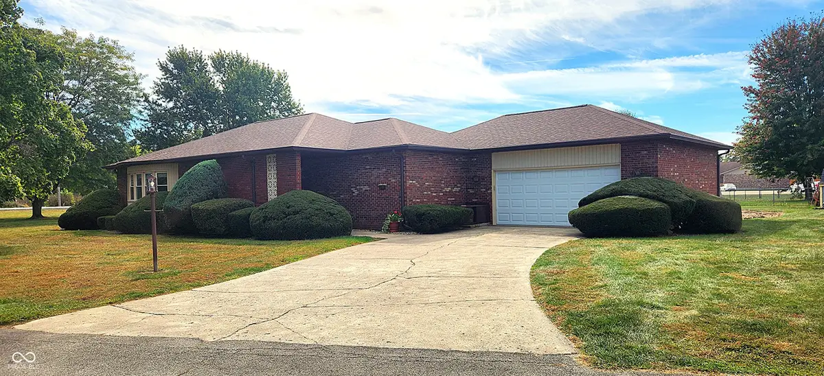 3307 Memorial Drive N, Elwood, IN 46036 - Image #1