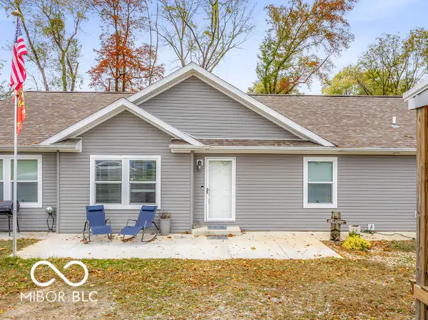 1319 W Commerce Street, Brownstown, IN 47220