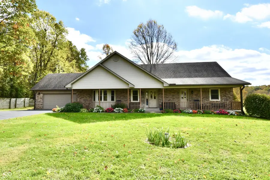 9221 N Stanley Drive, Mooresville, IN 46158 - Image #2