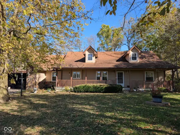 1602 W Plantation Row, Greenfield, IN 46140