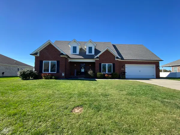 1944 Sophia Lane, Seymour, IN 47274