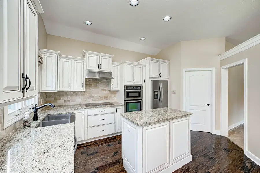 7248 River Glen Drive, Fishers, IN 46038 - Image #3