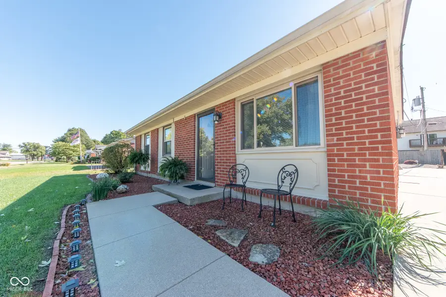 2855 12th Street, Columbus, IN 47201 - #2