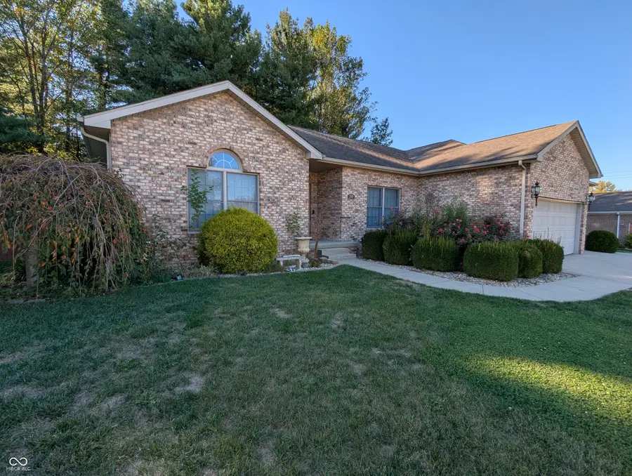 268 Matthew Drive, Seymour, IN 47274 - Image #2