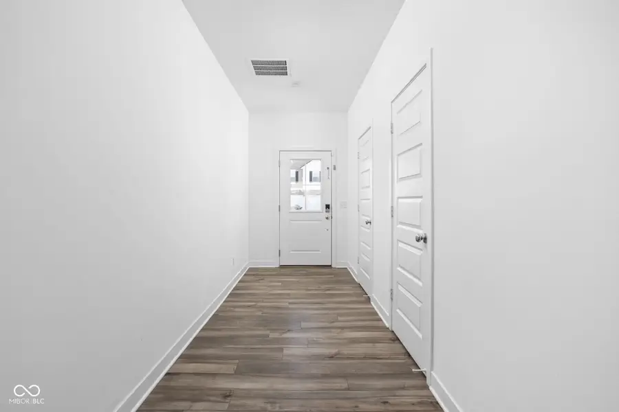 6831 Orchard Run Circle, Whitestown, IN 46075 - Image #2