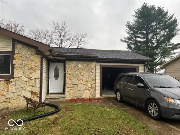 458 Sayre Drive, Greenwood, IN 46143