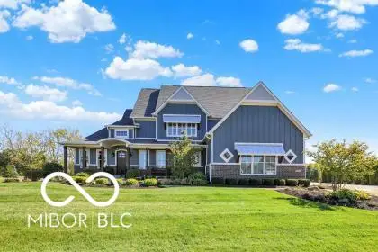 8145 Hanley Lane, Zionsville, IN 46077 - Image #2