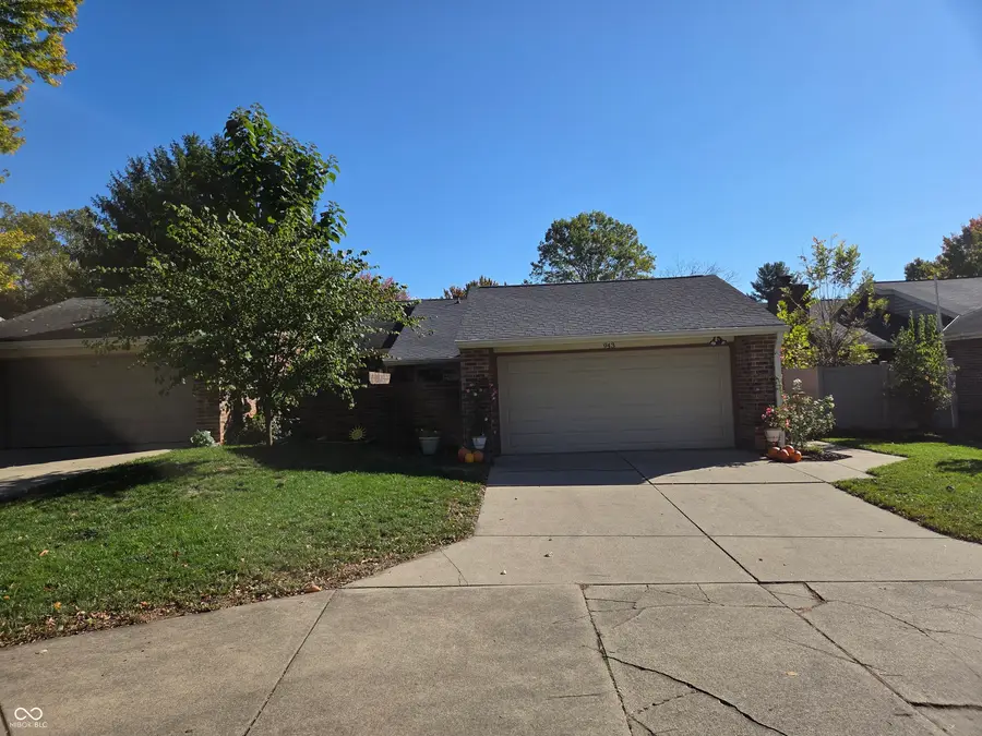 943 Mockernut Court, Columbus, IN 47201 - Image #2