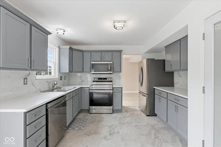 6319 Breezeway Court, Indianapolis, IN 46254 - Image #3