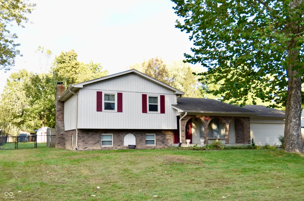 705 Woodcreek Court, Greenwood, IN 46142 - Image #1