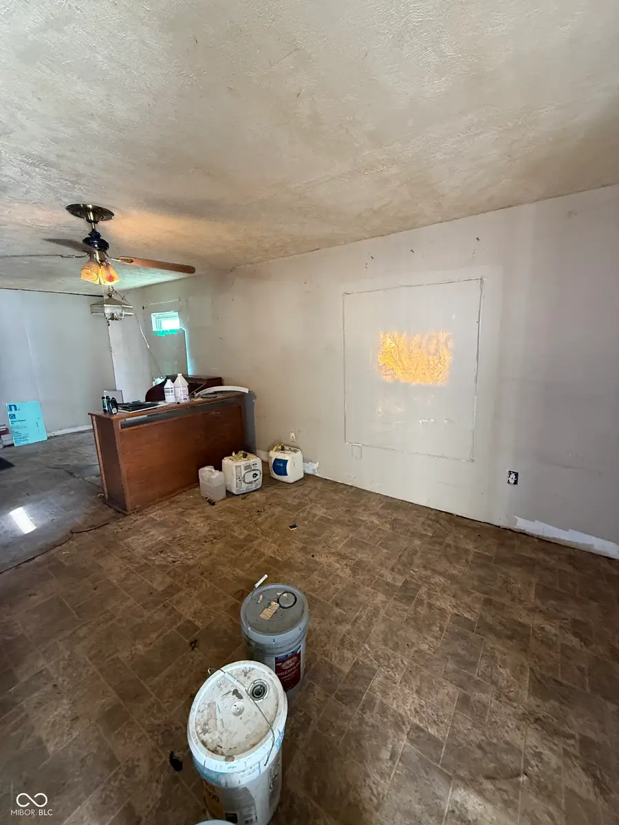 1007 S Rybolt Avenue, Indianapolis, IN 46241 - Image #2