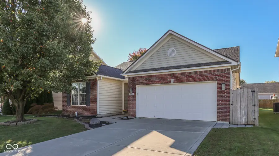 6703 Locust Grove Drive, Indianapolis, IN 46237 - Image #2