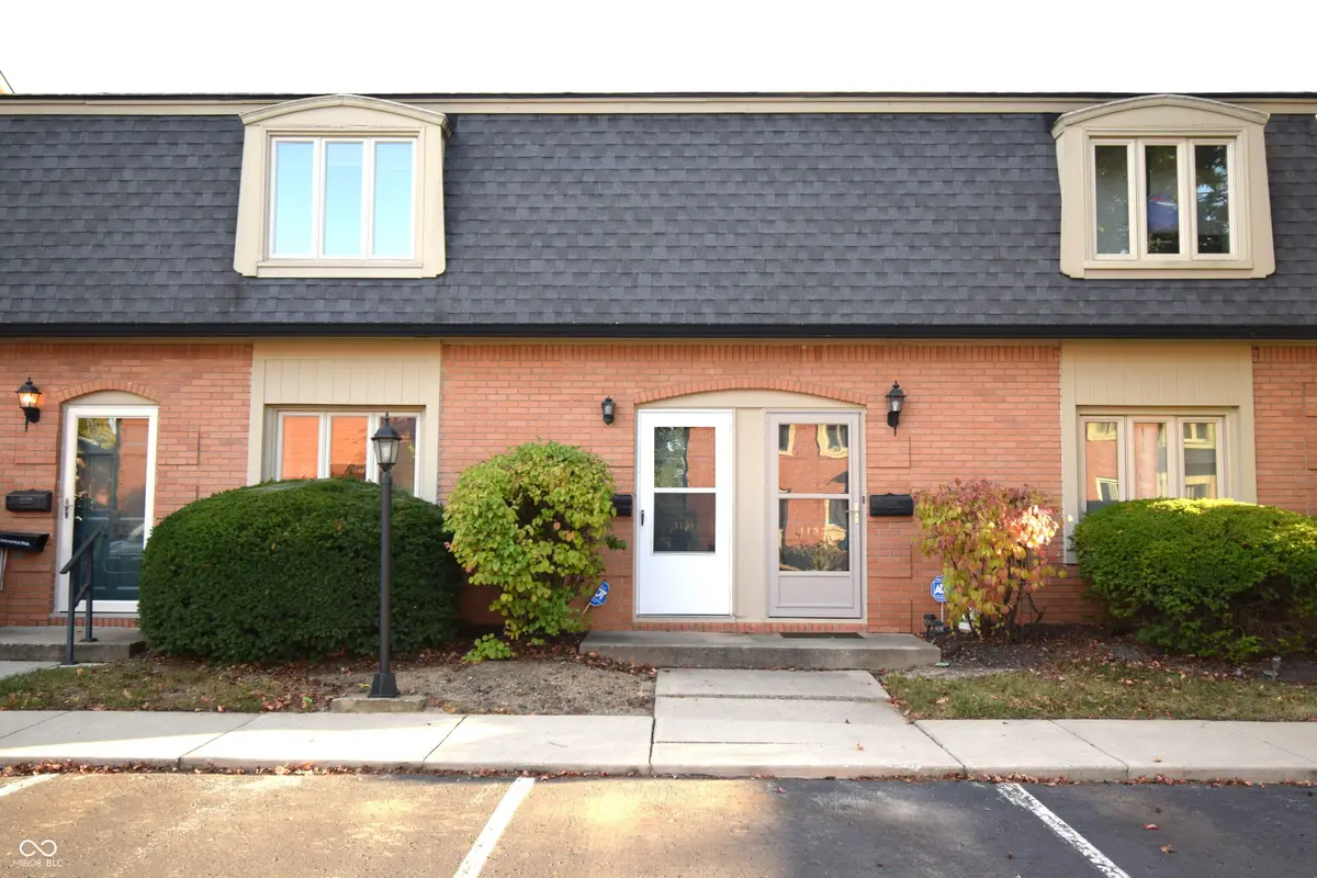 1131 Canterbury Square S, Indianapolis, IN 46260 - Image #1
