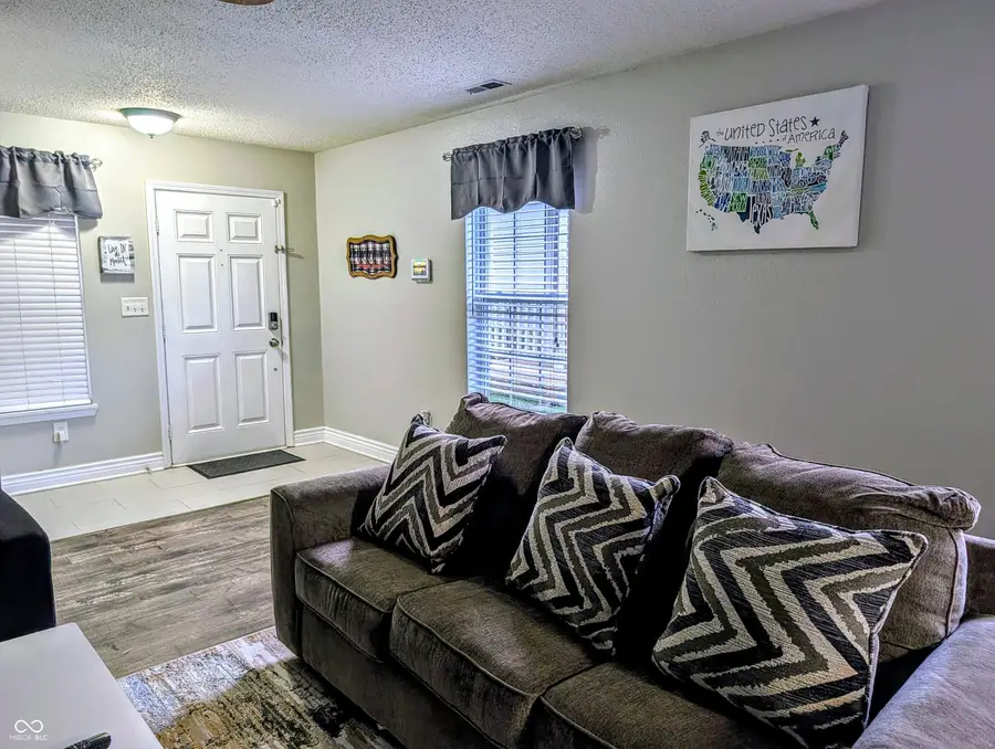 5424 Powder River Court, Indianapolis, IN 46221 - Image #3