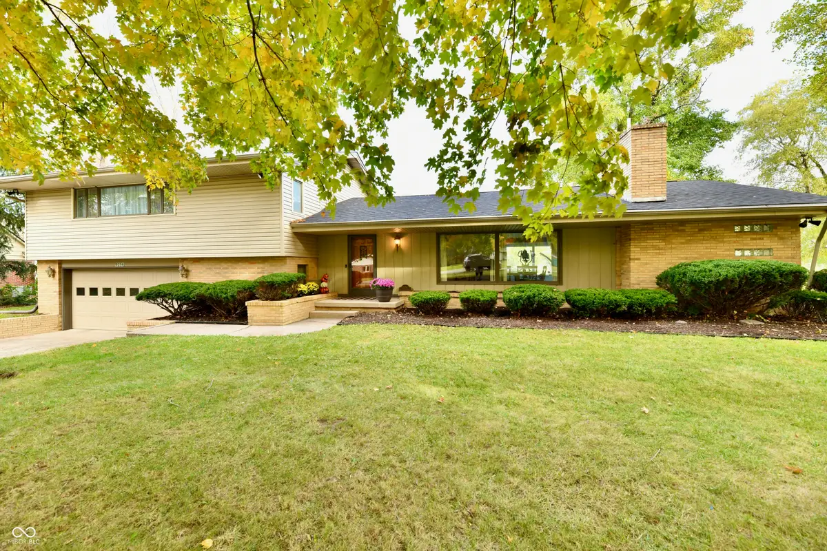 9254 W Forest Drive, Elwood, IN 46036 - Image #1