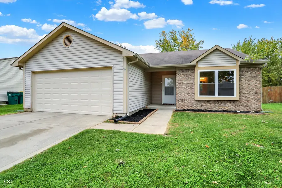 2855 Fieldstone Court, Franklin, IN 46131 - Image #2