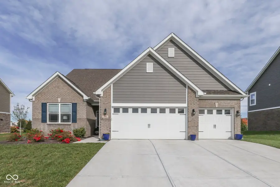 948 Fred Lane, Greenwood, IN 46143 - Image #2