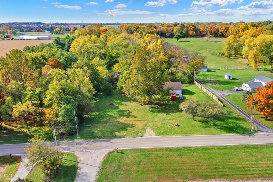 1548 N Franklin Road, Greenwood, IN 46143 - Image #2