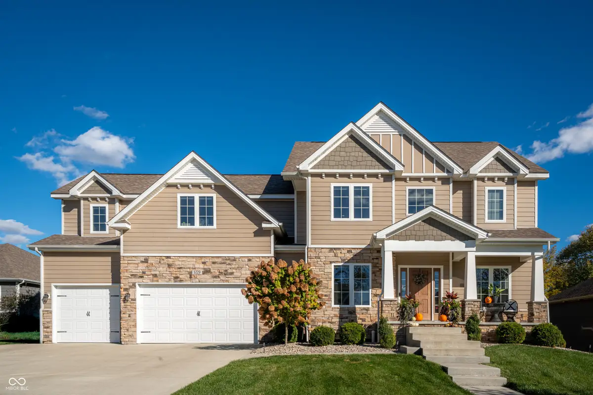 5229 Stonehaven Lane, Columbus, IN 47201 - Image #1