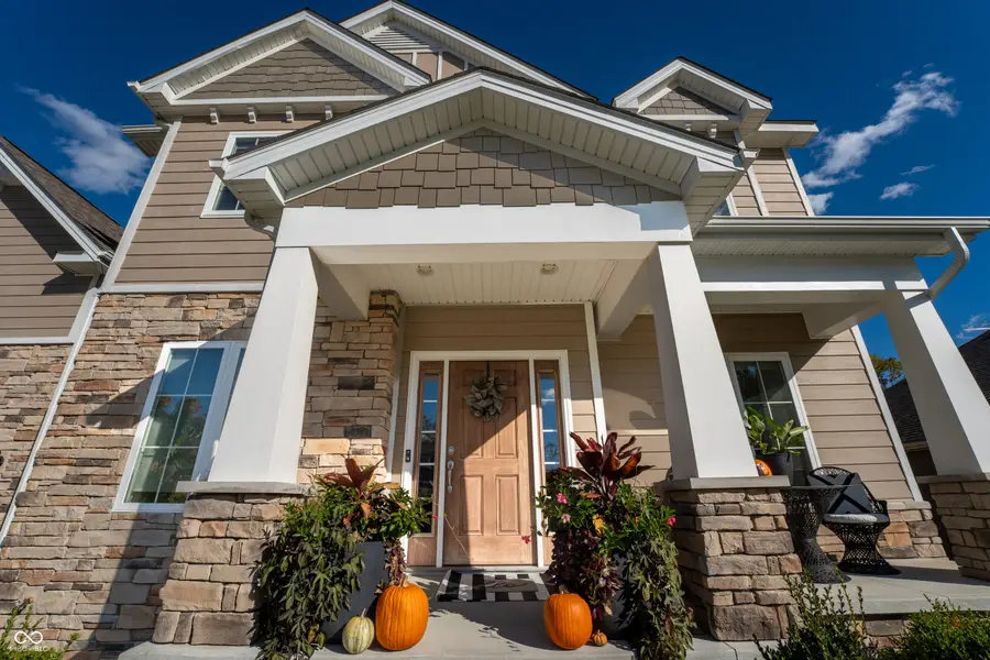 5229 Stonehaven Lane, Columbus, IN 47201 - Image #2