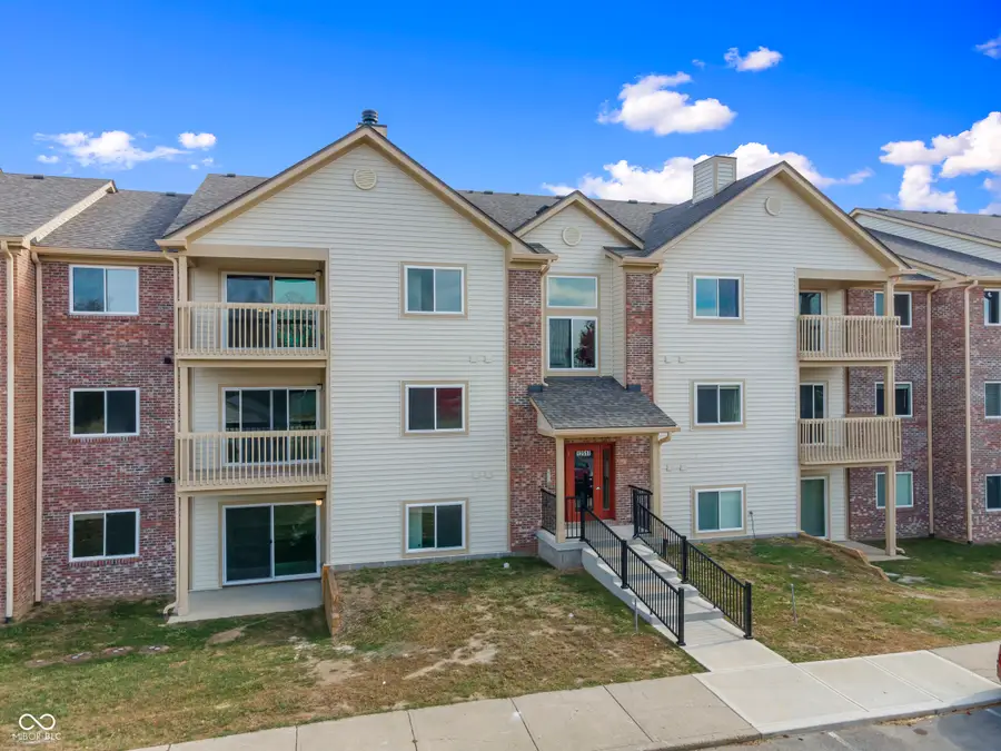 12517 Timber Creek Drive #UNIT 11, Carmel, IN 46032 - Image #2