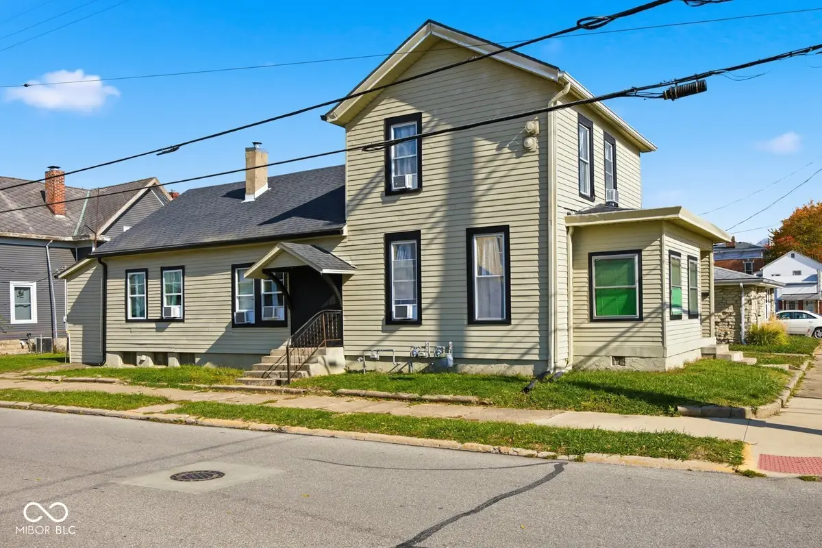 58 W Franklin Street, Shelbyville, IN 46176 - #1