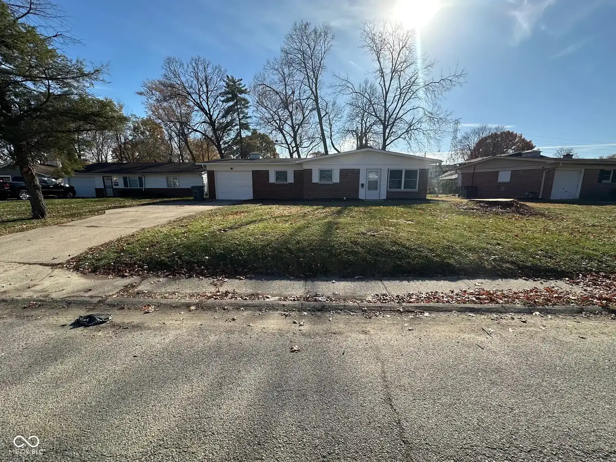 6149 Woodfox Court, Indianapolis, IN 46226 - Image #1