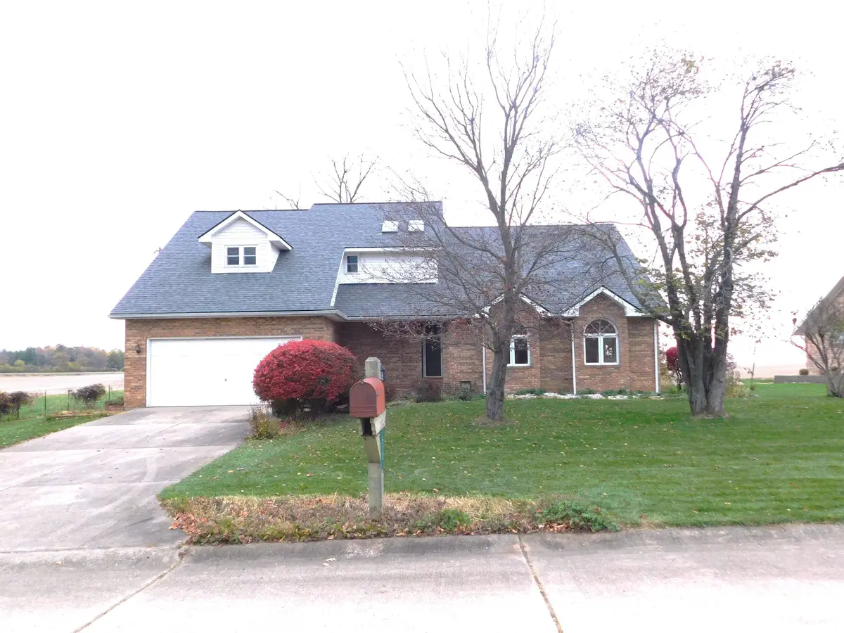 512 S Tara Road, Greensburg, IN 47240 - #1
