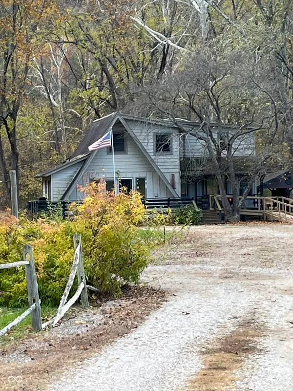 4007 E State Road 46, Nashville, IN 47448