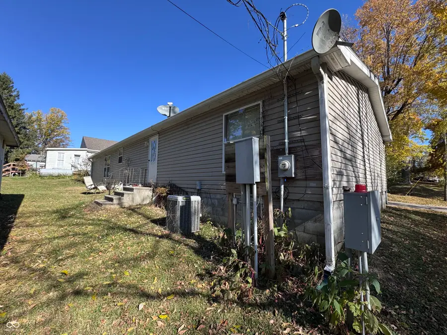 112 S Cross Street, Waveland, IN 47989 - Image #3