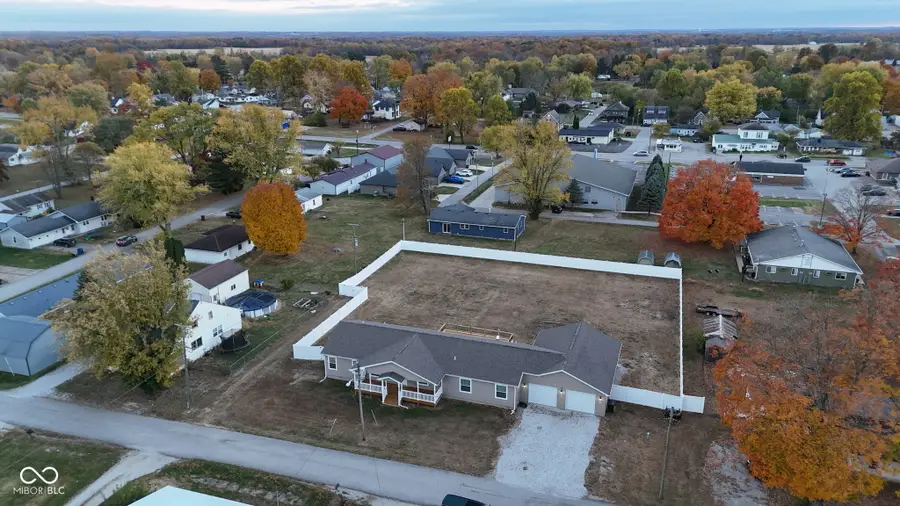 112 E College Street, Bainbridge, IN 46105 - Image #2