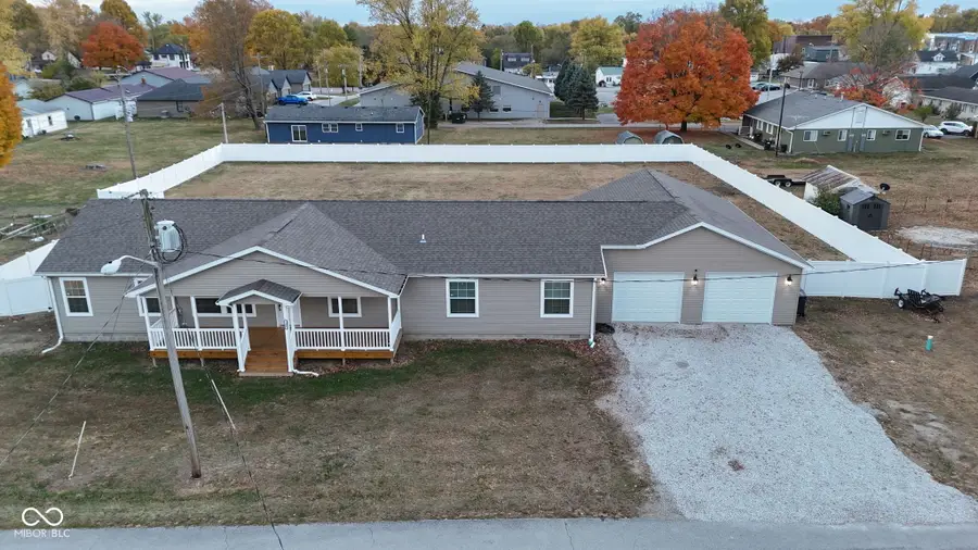 112 E College Street, Bainbridge, IN 46105 - Image #3