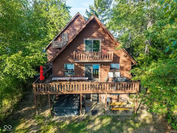 8710 E Susanna Lane, North Webster, IN 46555